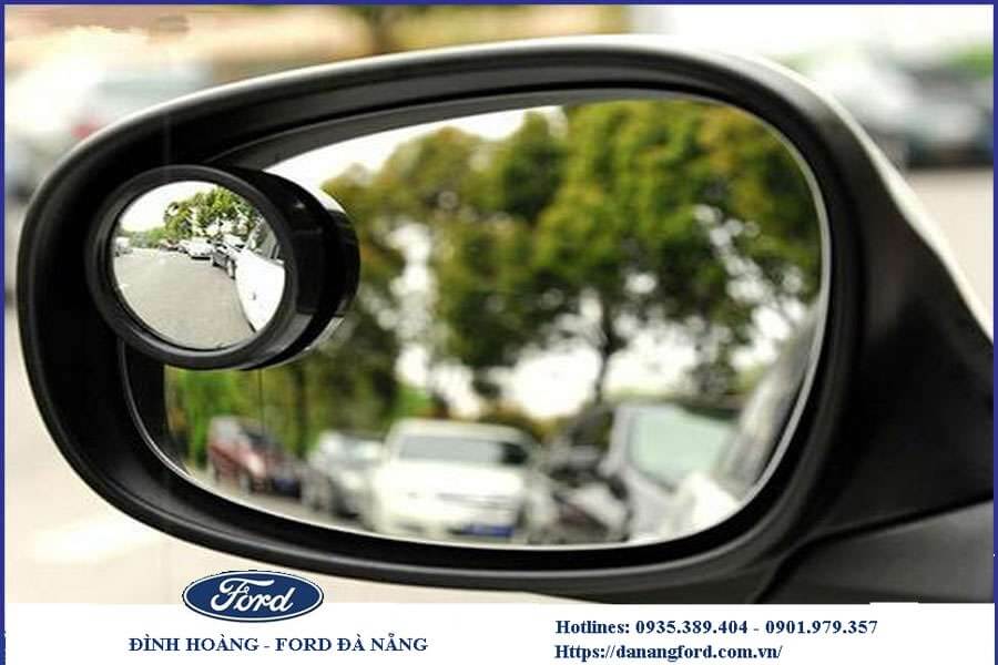 , Điều chỉnh gương chiếu hậu sao cho chuẩn ?