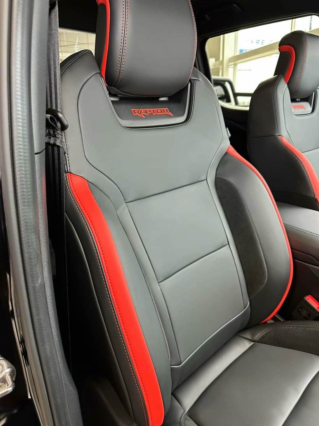 Hình ảnh Ford Ranger Raptor 2025 mới tại Ford Đà Nẵng