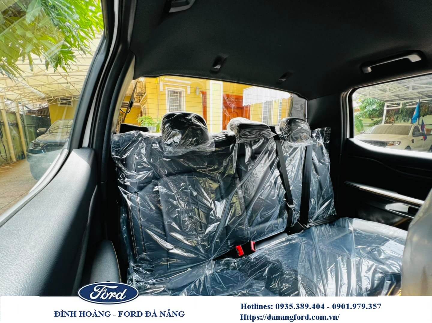 Ford Ranger Thế hệ mới Wildtrak 2023 mới màu cam tại Đà Nẵng